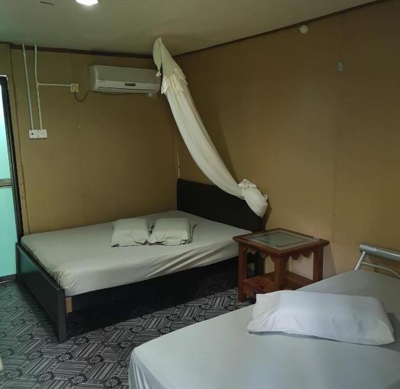 אתר נופש Puteri Salang Inn