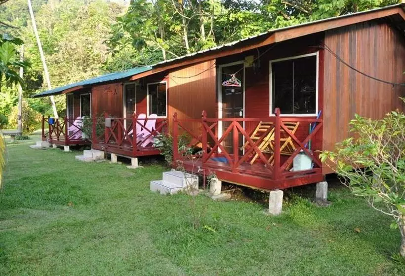 استراحتگاه Puteri Salang Inn