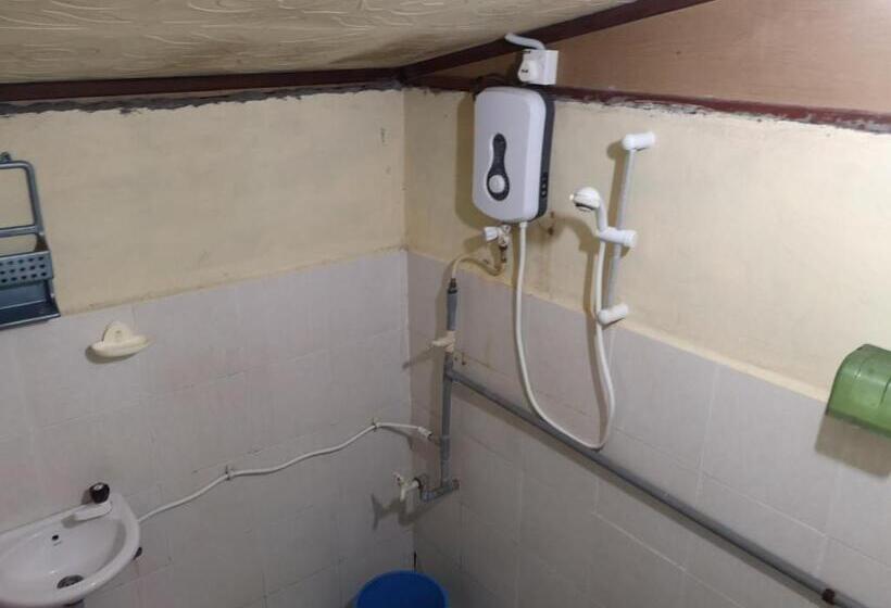 אתר נופש Puteri Salang Inn