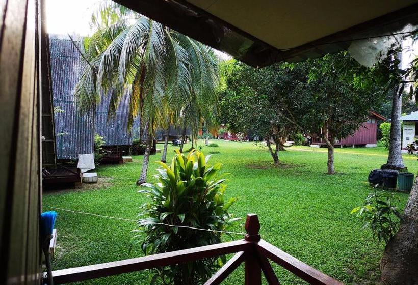 אתר נופש Puteri Salang Inn