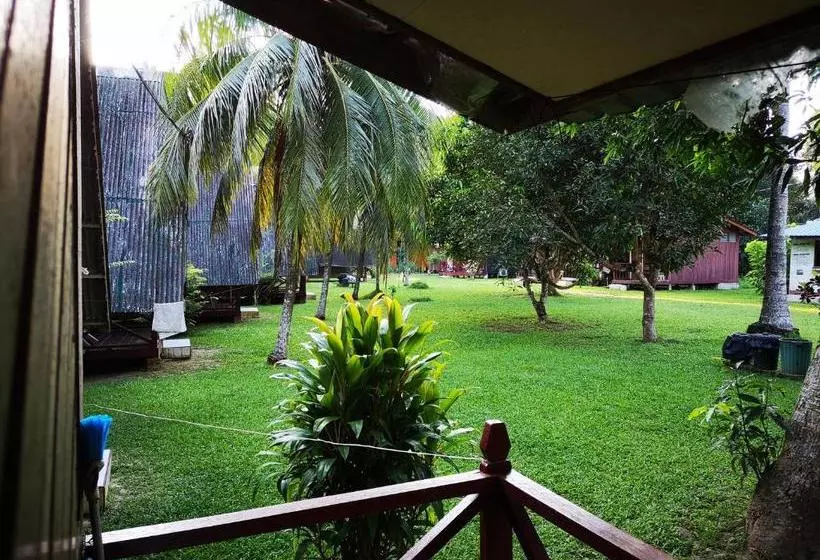 استراحتگاه Puteri Salang Inn