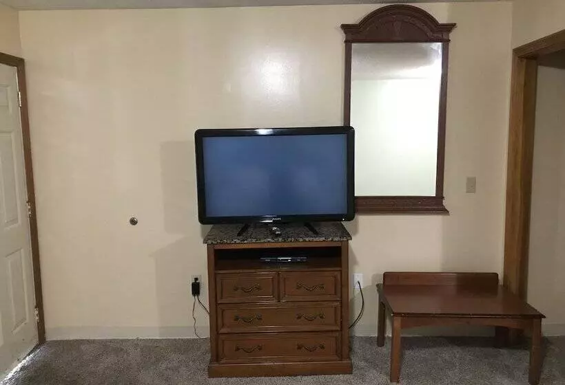 Отель Amerivu Inn & Suites