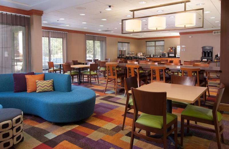 فندق Fairfield Inn And Suites Atlanta Airport South/sullivan Road