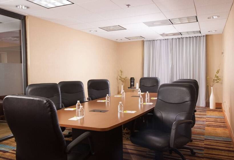 فندق Fairfield Inn And Suites Atlanta Airport South/sullivan Road