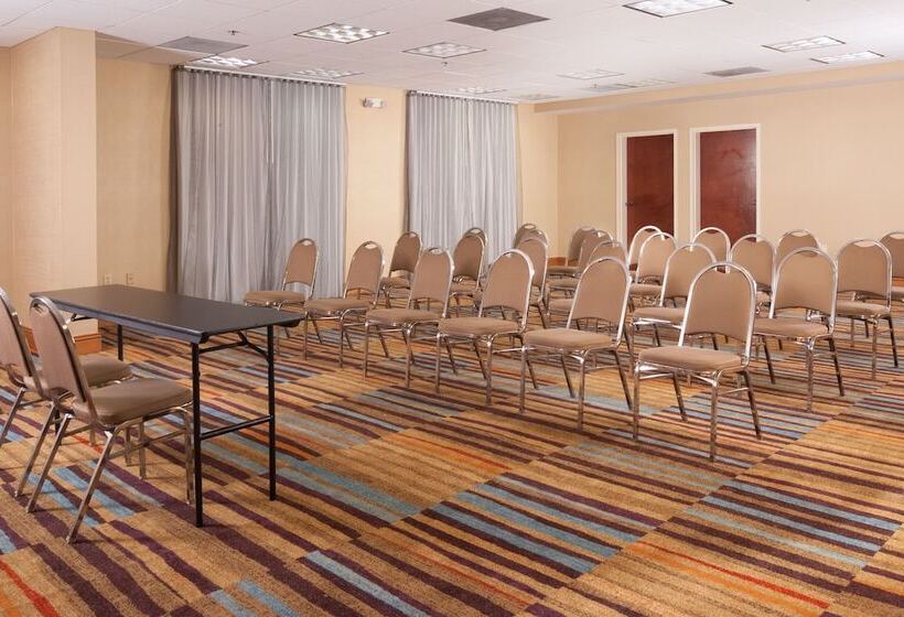 فندق Fairfield Inn And Suites Atlanta Airport South/sullivan Road