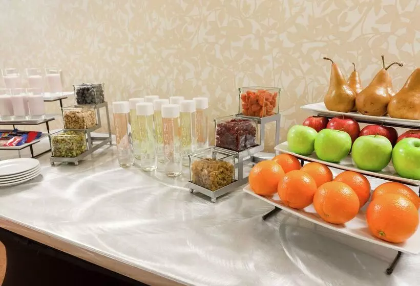 Отель Hilton Garden Inn Pittsburgh University Place