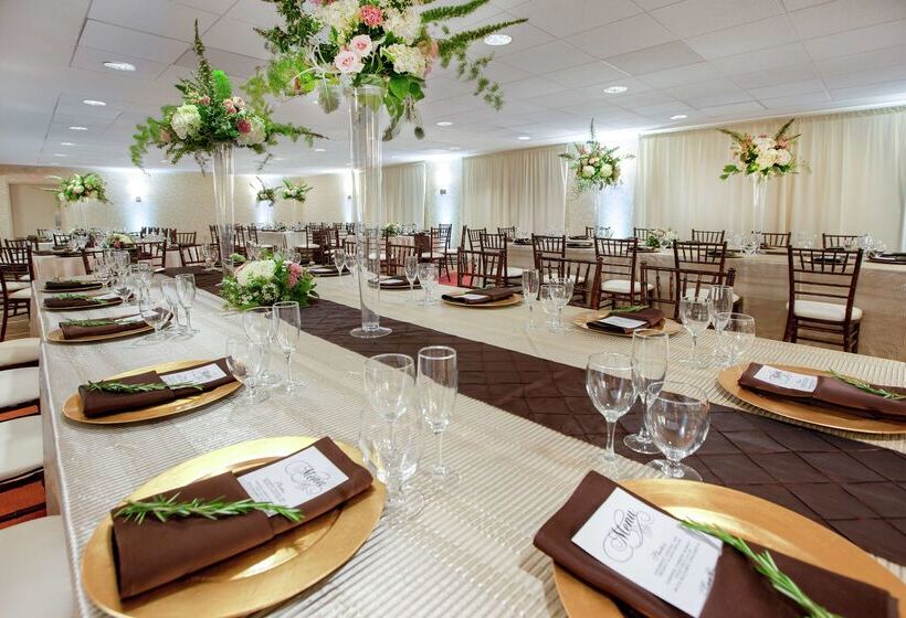 בית מלון כפרי Hilton Garden Inn Pittsburgh University Place