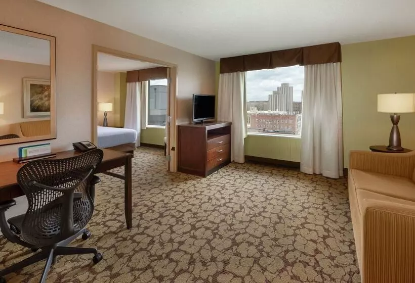 Отель Hilton Garden Inn Pittsburgh University Place