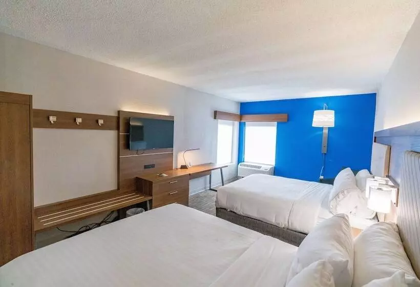 Holiday Inn Express Hotel & Suites Nashville Brentwood 65s