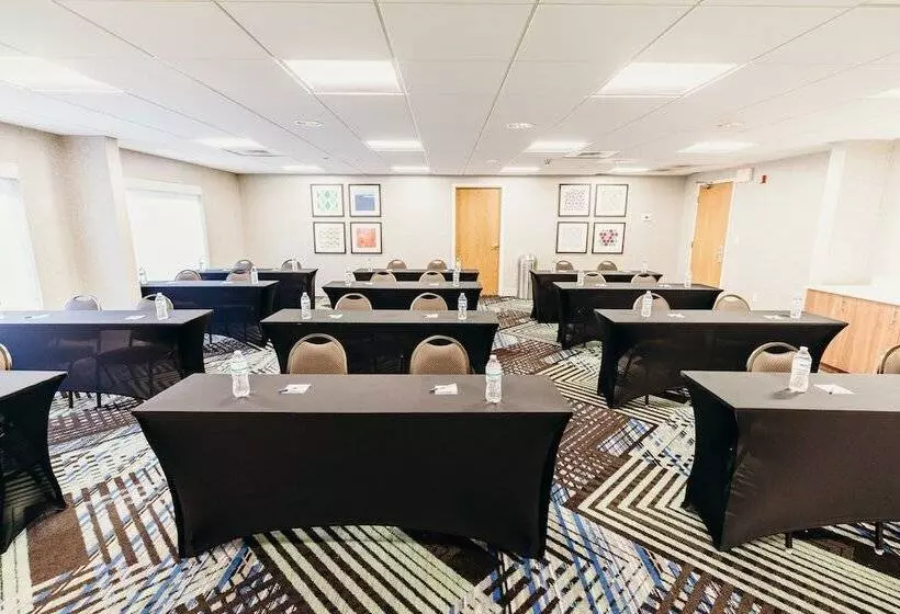 ホテル Holiday Inn Express Atlanta   Northeast I 85   Clairmont Road, An Ihg