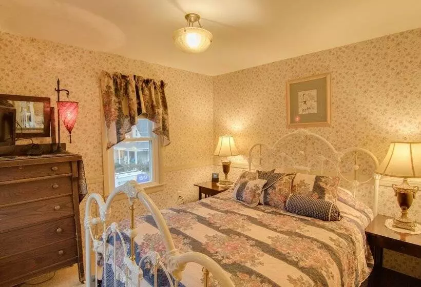 فندق Woodstock Inn, Station And Brewery