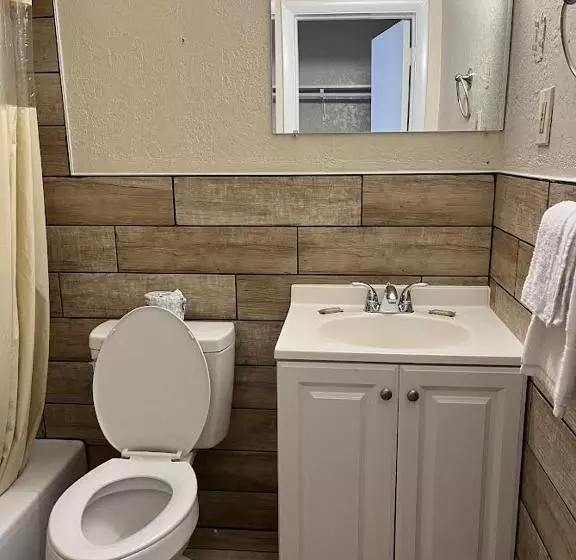 هتل Yorktown Motor Lodge