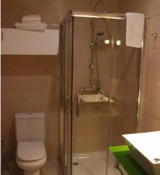 בית מלון כפרי Hostal Zurich