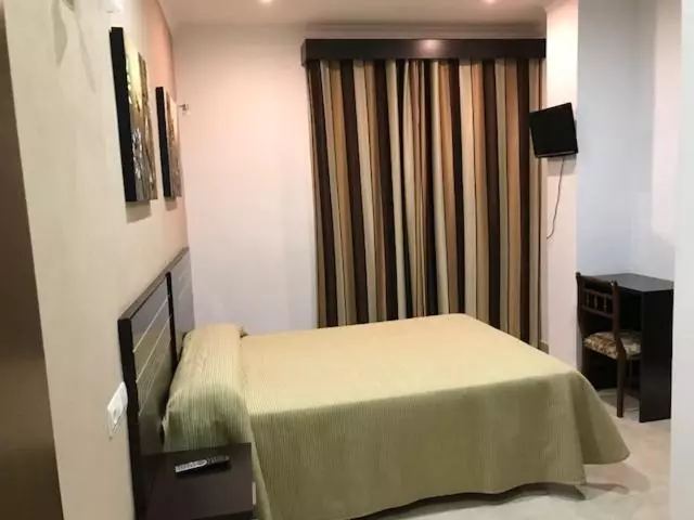 בית מלון כפרי Hostal Zurich