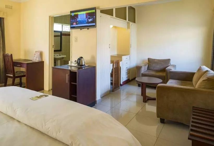 Kadoma Hotel And Conference Center