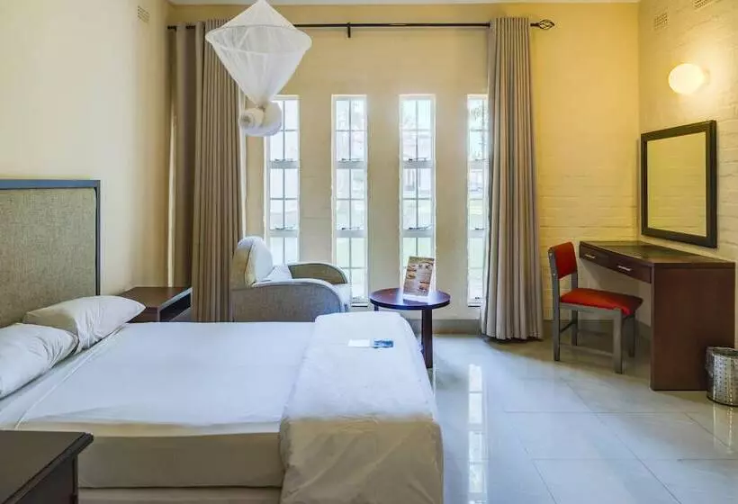 Kadoma Hotel And Conference Center