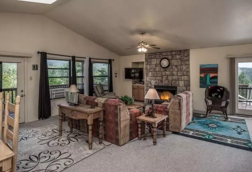 New Mexico Mountain Retreat  Three Bedroom Cabin