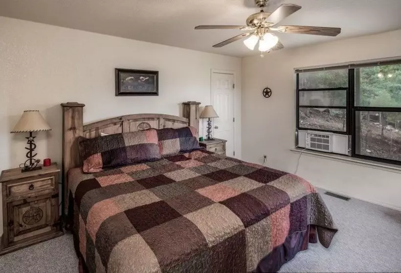 New Mexico Mountain Retreat  Three Bedroom Cabin