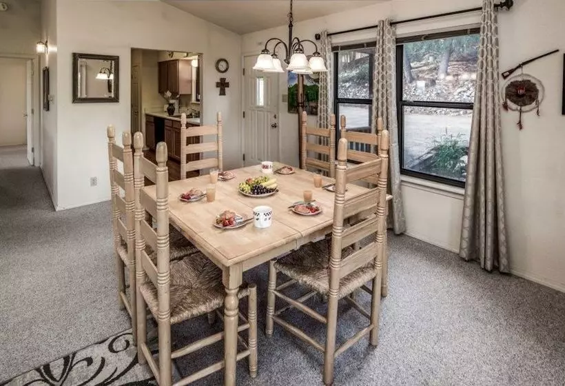 New Mexico Mountain Retreat  Three Bedroom Cabin