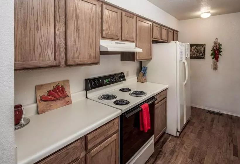 New Mexico Mountain Retreat  Three Bedroom Cabin