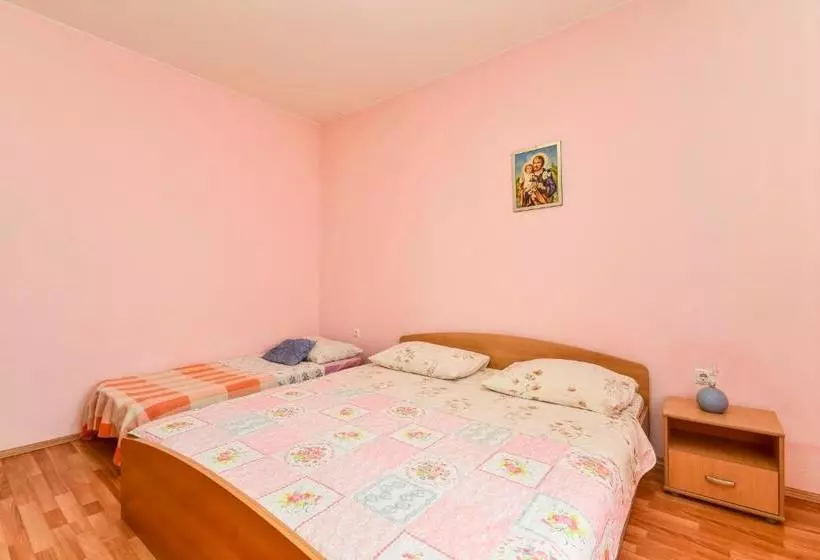 Holiday House Anica