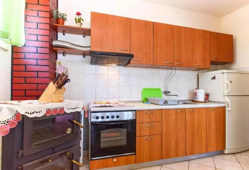 Holiday House Anica