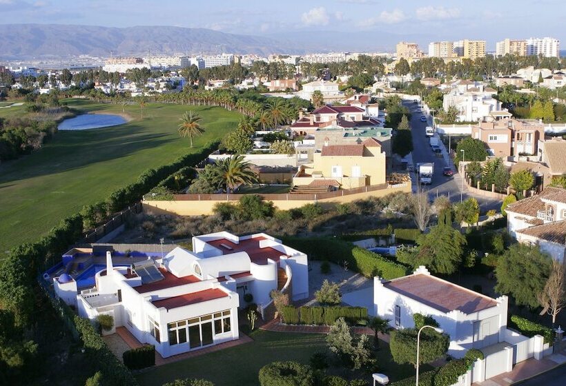 Apartamentos Mar y Golf