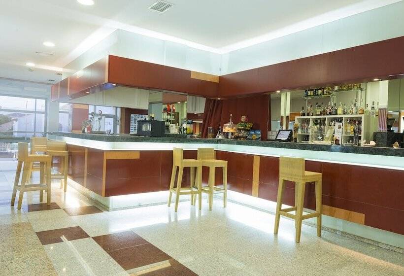 Apartamentos Mar y Golf