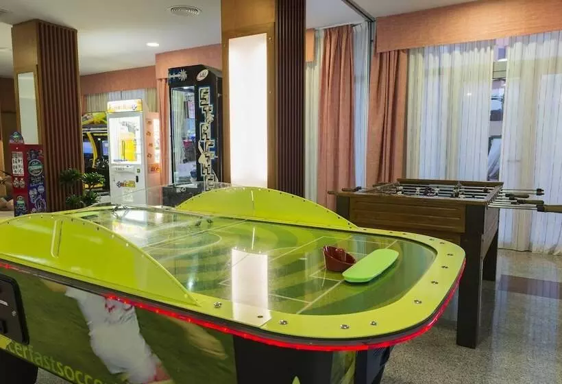 Apartamentos Mar y Golf