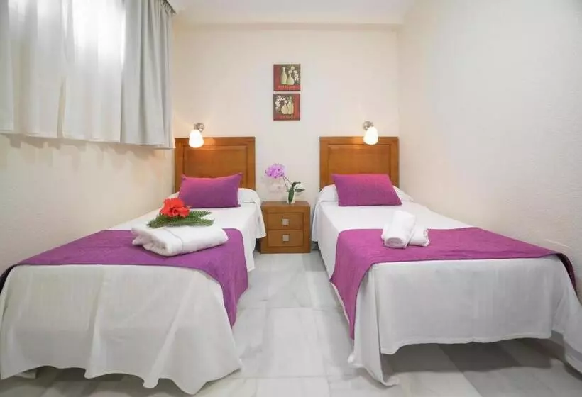 Apartamentos Mar y Golf