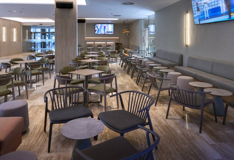 هتل 4r Gran Regina