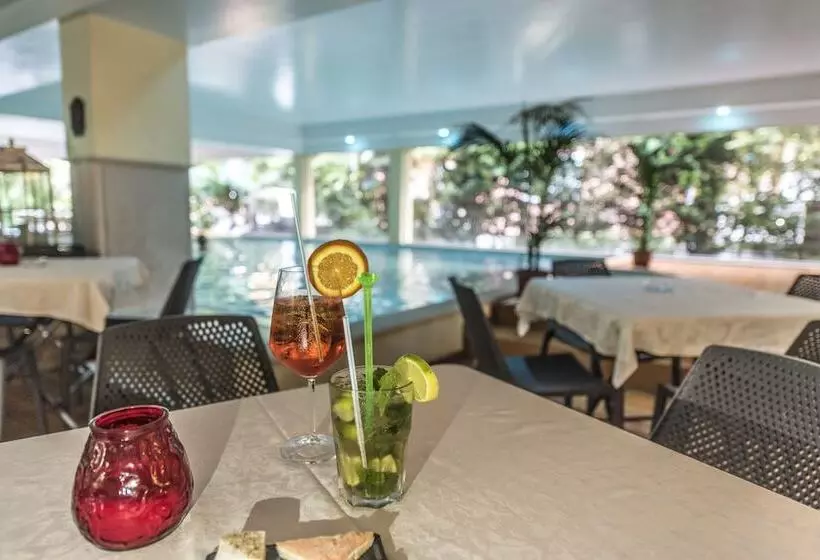 Admiral Hotel Villa Erme