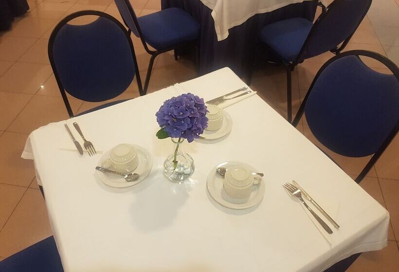 فندق Arcea Villaviciosa