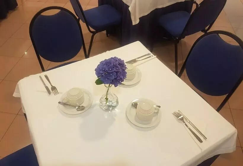 هتل Arcea Villaviciosa