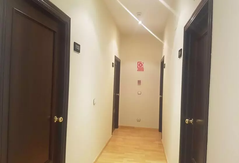 هتل Arcea Villaviciosa