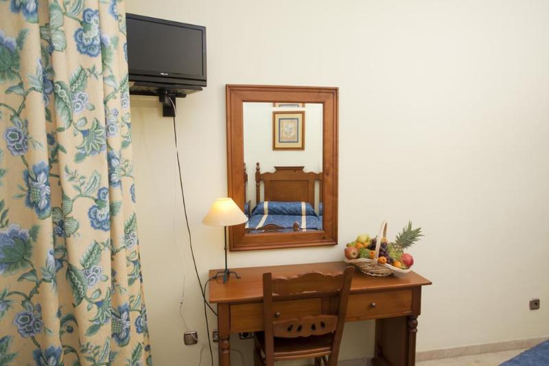 هتل Bajamar Centro