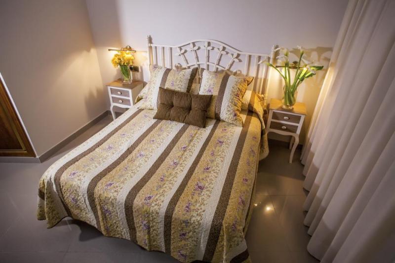 هتل Bajamar Centro