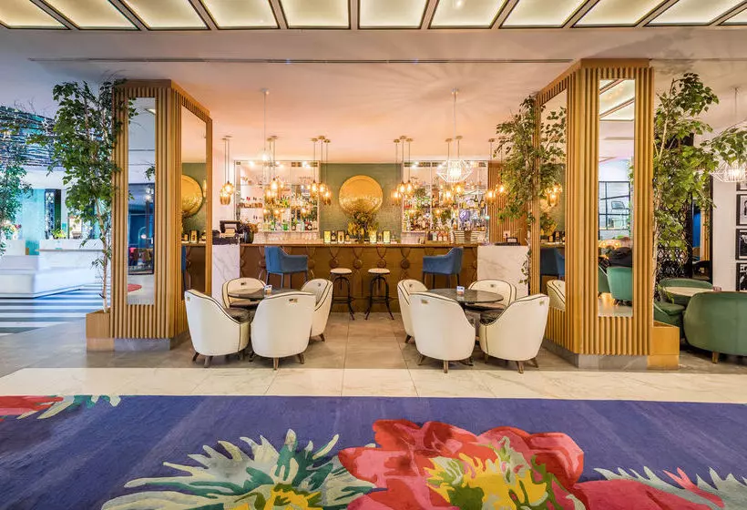 هتل Barcelo Imagine