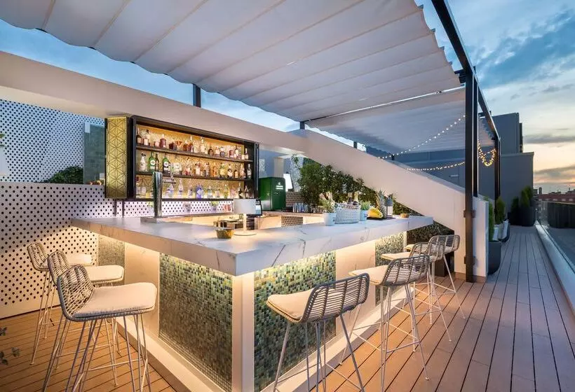 هتل Barcelo Imagine