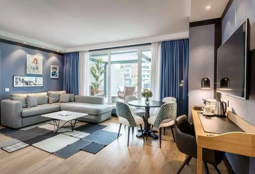 هتل Barcelo Imagine