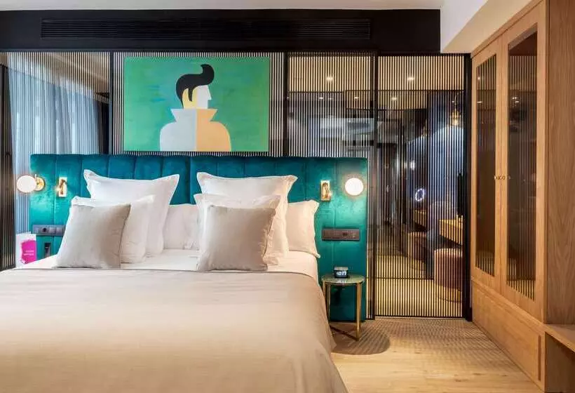 هتل Barcelo Imagine