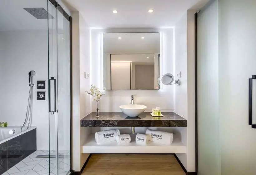 هتل Barcelo Imagine