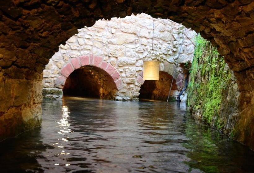 هتل Caserón De La Fuente