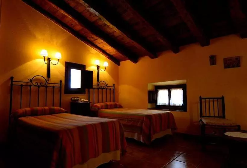 בית מלון כפרי Caserón De La Fuente