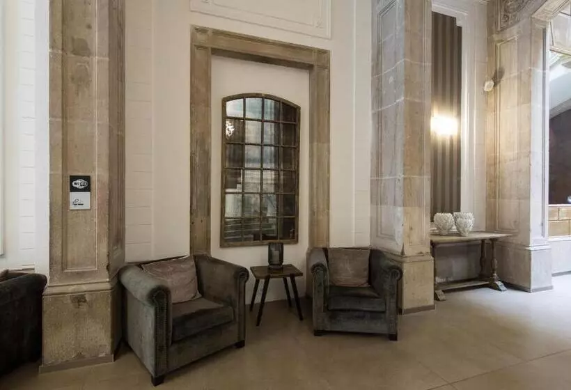 Отель Catalonia Portal de L' Angel