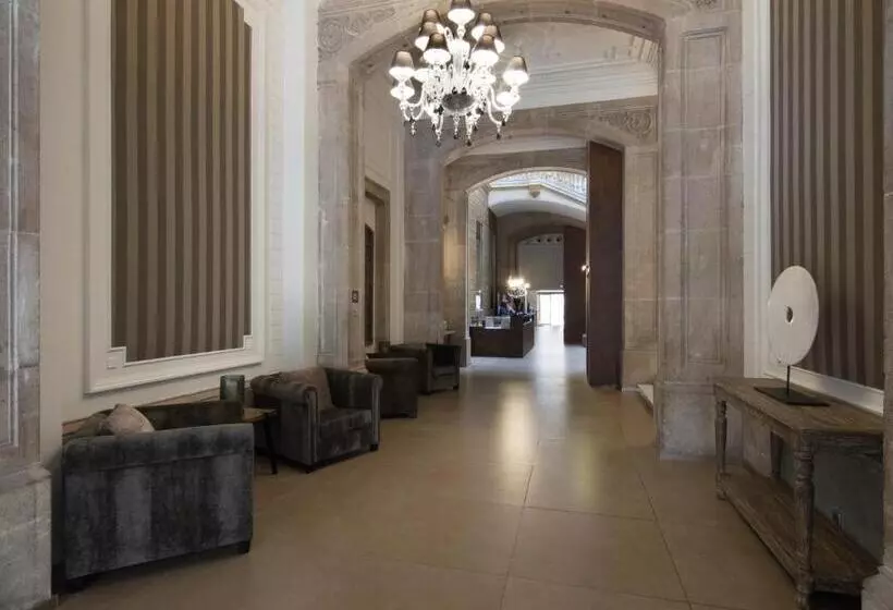 Отель Catalonia Portal de L' Angel