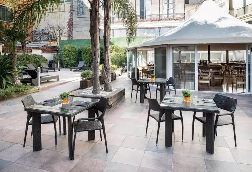 Отель Catalonia Portal de L' Angel