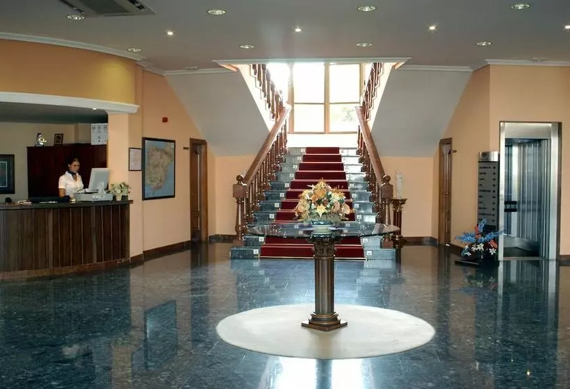 호텔 Emperatriz Iii