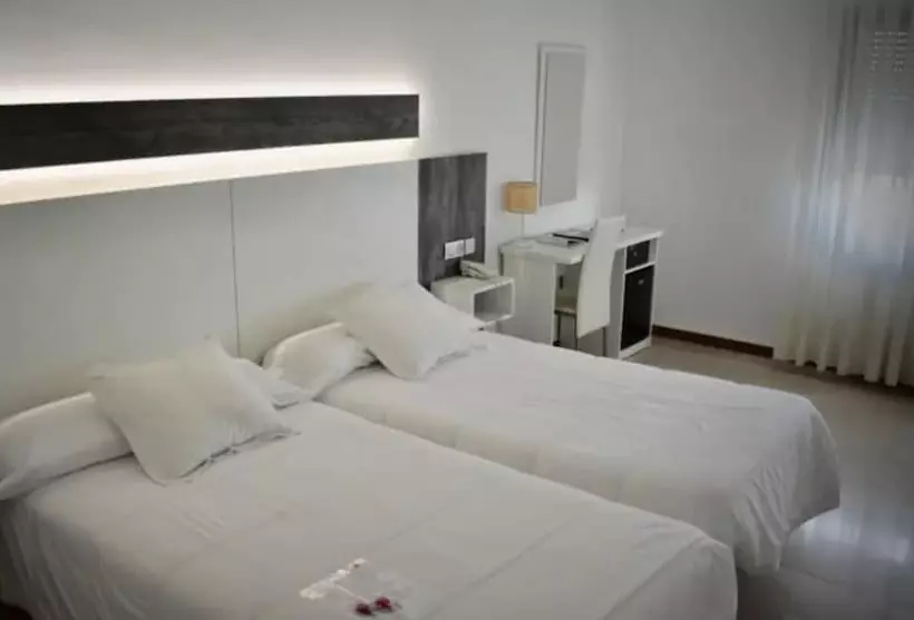 호텔 Emperatriz Iii