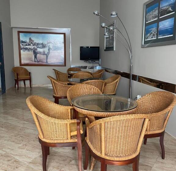 Отель La Albarizuela